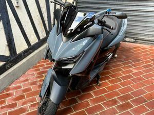 XMAX 125 TECH MAX GRIS NARDO