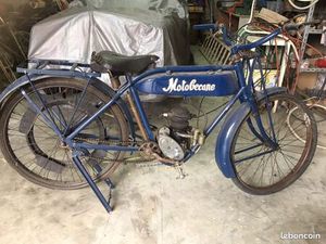 MOTO 175 MOTOBECANE À COURROIES