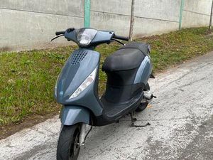 ② PIAGGIO ZIP 2T A KLASSE