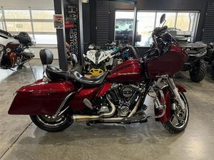 2017 HARLEY-DAVIDSON ROAD GLIDE® SPECIAL