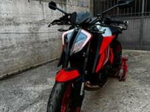 KTM SUPERDUKE 1290 R EVO