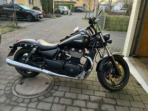 TRIUMPH THUNDERBIRD STORM 1700