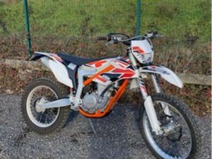 MOTO ENDURO KTM 350 FREERIDE CONTROLE TECHNIQUE OK ET VIERGE