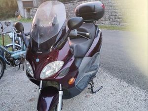 SCOOTER 125 PIAGGIO X9