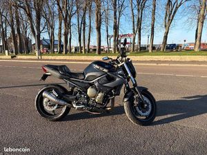 YAMAHA XJ6