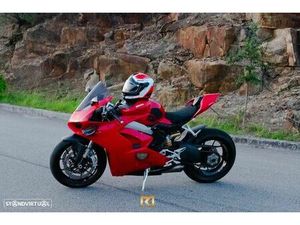 DUCATI 1199 PANIGALE V4