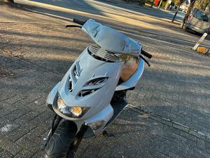 APRILIA SR50 – 70 CCM UMBAU, VIELE NEUTEILE, PAPIERE VORHANDEN