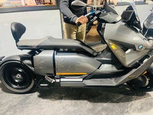 BMW CE 04 FINITION PRO - SCOOTER ÉLECTRIQUE PREMIUM