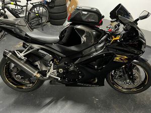 SUZUKI GSXR-1000 K8