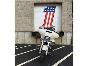 2022 HARLEY-DAVIDSON® FLHX - STREET GLIDE®