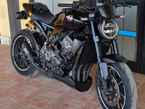 HONDA CB1000R BLACK EDITION
