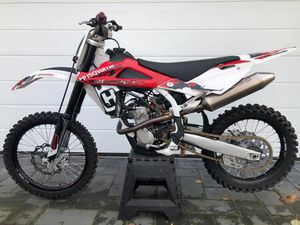 HUSQVARNA TC 250 NUR ECHTE 24 STD.LAUFLEISTUNG/ NEUWERTIG