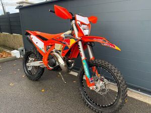 KTM 300 EXC 2025 CHAMPION ÉDITION ENDURO