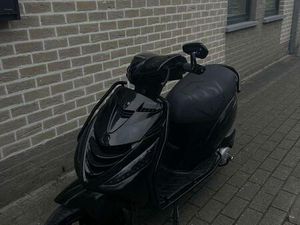 ② ZIP IGET A-KLASSE 50 CC