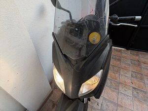 YAMAHA X-MAX 250 ABS FULL BLACK