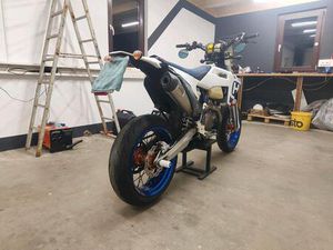 HUSQVARNA FE 501 SUPERMOTO