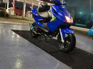 ② YAMAHA AEROX 2 T