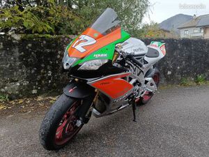 APRILIA RSV4 FACTORY
