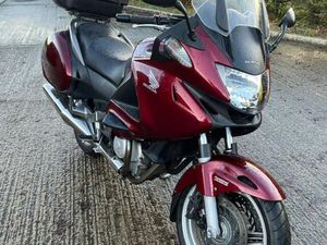 2010 10 HONDA DEAUVILLE NT700 VA ABS NT700V NT 700NICENEW MOT TOURER 14K MILES