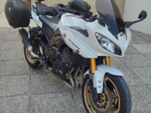 YAMAHA FAZER 8