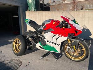 DUCATI PANIGALE V4