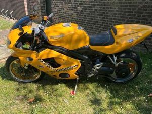 TRIUMPH 955I DAYTONA MIT TÜV