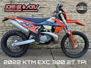 KTM EXC 300 CC 2T TPI ENDURO BIKE, 2022 MODEL, ROAD REG'D, GREAT CONDITION