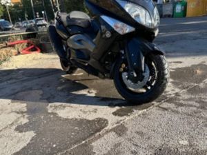YAMAHA T-MAX 500