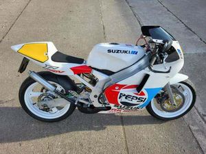 1989 F SUZUKI RGV250 VJ21 RGV 250 CLASSIC RETRO TWO STROKE PEPSI RACE REPLICA