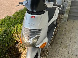 APRILIA LEONARDO 125 MIT DEM GUTEN ROTAX MOTOR