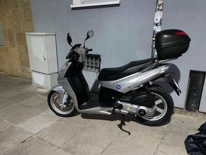 APRILIA SPORT CITY 125 – ZUVERLÄSSIG, SPARSAM, FAHRBEREIT