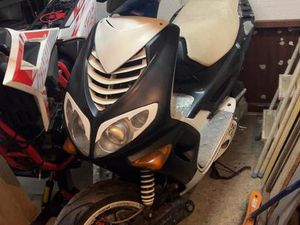 PEUGEOT SPEEDFIGHT LC 2002 MIT SPORTAUSPUFF