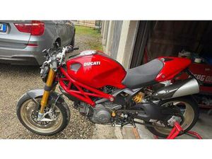 VENDO DUCATI MONSTER 1100 S (2009-10) USATA A FAGNANO OLONA (CODICE 9905571) - MOTO.IT