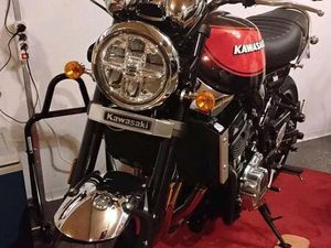 KAWASAKI Z900RS