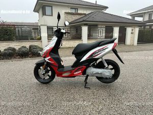 GYÁRI ÁLLAPOTÚ-TUNINGMENTES/ ÚJ GUMIKKAL/ GARÁZSBAN TARTOTT/ TULAJDONOSTÓL ELADÓ