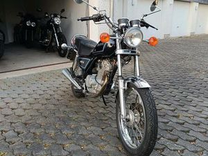 SUZUKI GN125