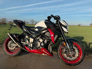 SUZUKI GSX S750 UM/UNFALLFREI TÜV NEU
