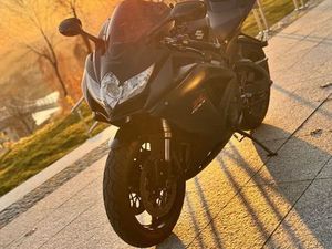 SUZUKI GSXR 600 K9 20K PRZEBIEGU !! RĄPICE