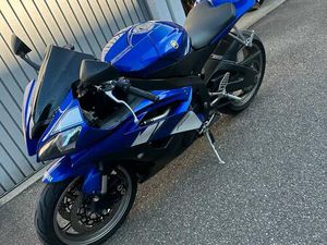 YAMAHA R6 RJ15 SPORTBIKE BLAU - GEPFLEGT