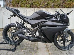 YAMAHA YZF-R125