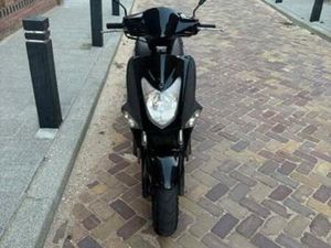 KYMCO AGILITY 50 - 4 TAKT - 50 KM/H - 2017 - — SCOOTERS | KYMCO — MARKTPLAATS
