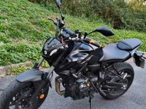 YAMAHA - MT 07