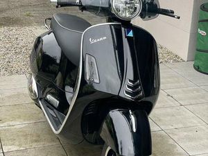 VESPA 300GTS