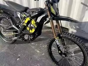 SURRON LIGHT BEE X NEU LIEFERBAR!