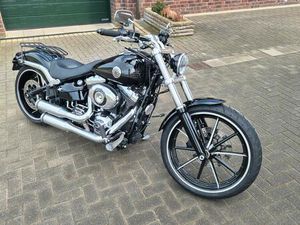 HARLEY DAVIDSON BREAKOUT 103