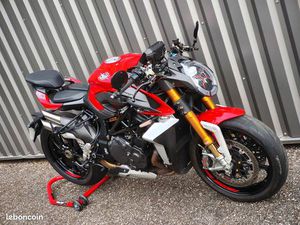 MV AGUSTA 1000 RR BRUTALE