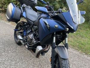 MOTO TRACER 700