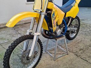 SUZUKI 250 RM 1990