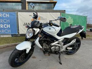 SUZUKI SFV 650 GLADIUS ABS + ECU VOOR RIJBEWIJS A — MOTOREN | SUZUKI — MARKTPLAATS