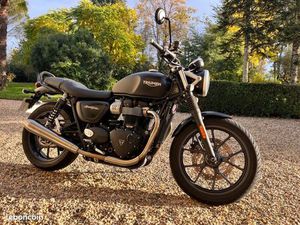 TRIUMPH STREET TWIN SECONDE MAIN